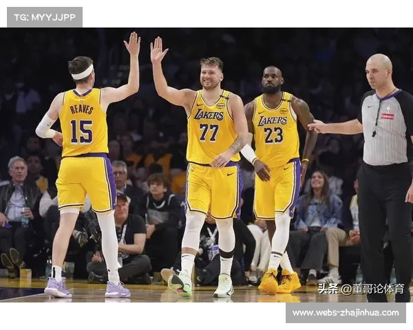 雷霆队121比92大胜湖人队，稳居NBA联盟榜首