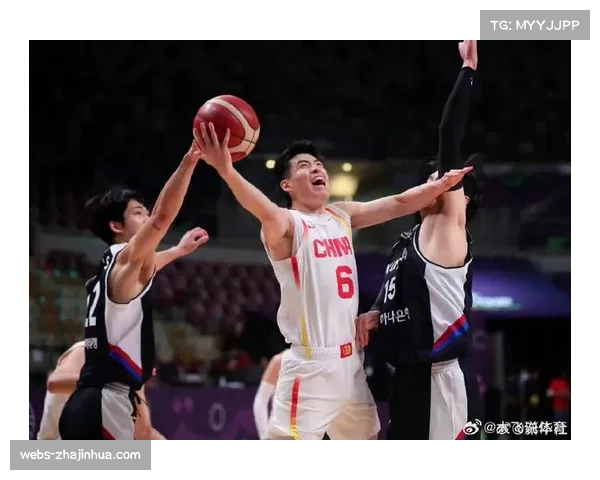 中国男篮76-80不敌韩国队，世预赛首战失利，李贤重9记三分砍33分